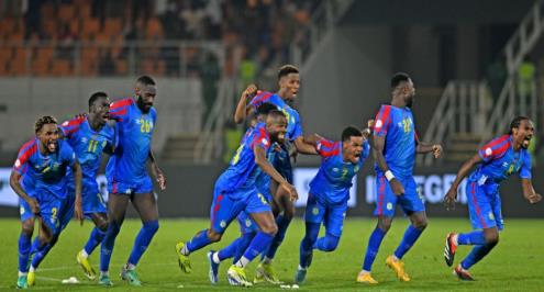 مباسي أرسل الفهود إلى السماء السابعة.. ماذا قالت الصحف الكونغولية عن الفوز أمام مصر؟